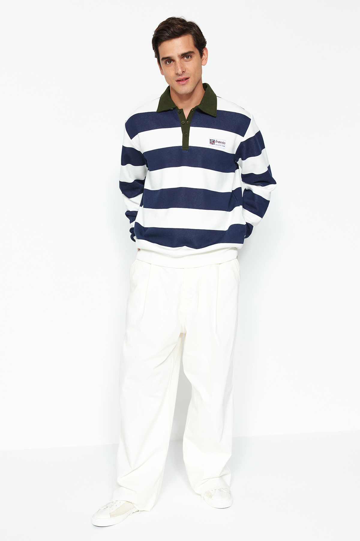 Trendyol Navy Blue Men's Regular/Regular Cut Polo Collar Striped Sweatshirt with a soft pile inside cotton.