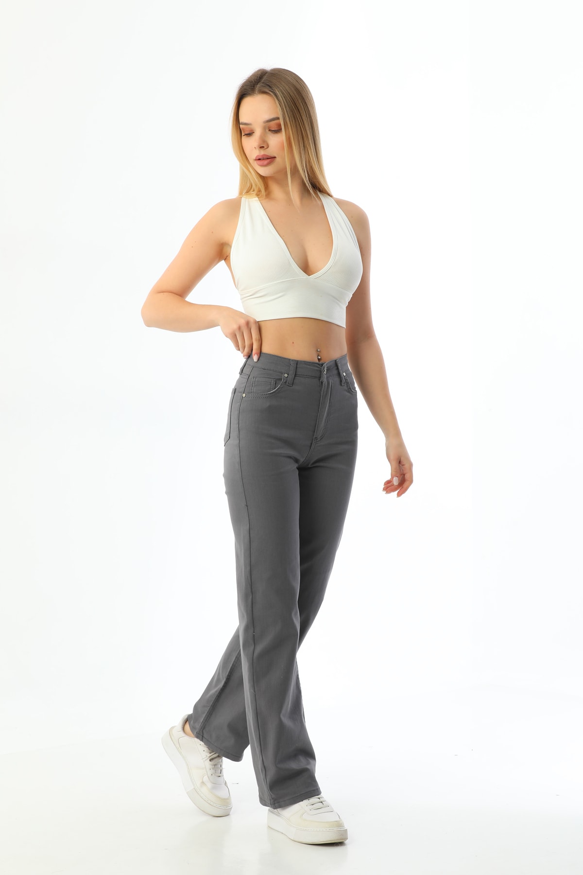Blugi dama, BİKELİFE
