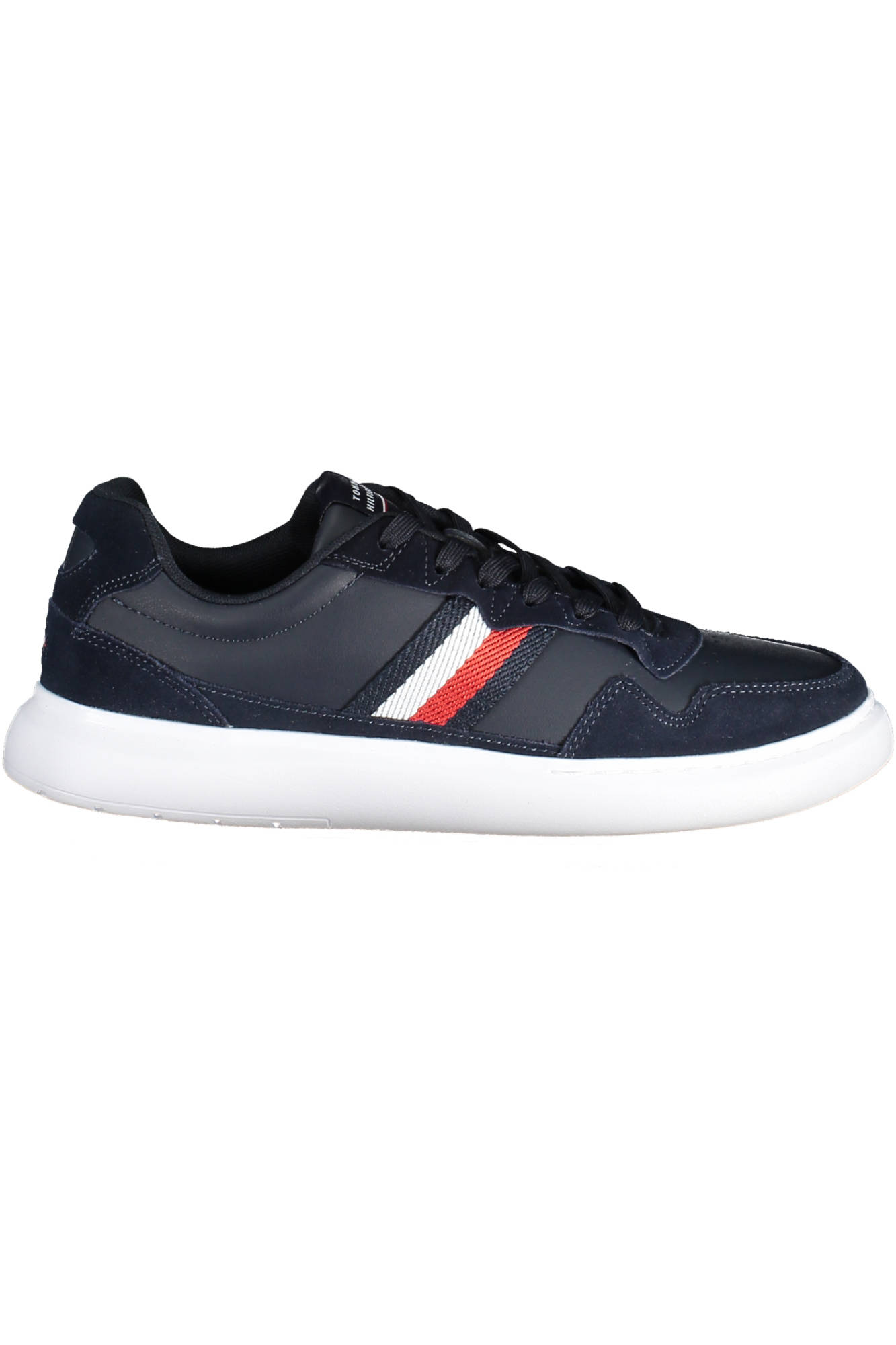 Tenisi dama, Tommy Hilfiger