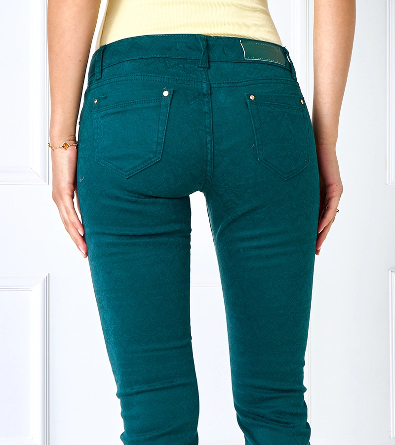 Gemre Pantaloni negri din material cu curea Sylvain