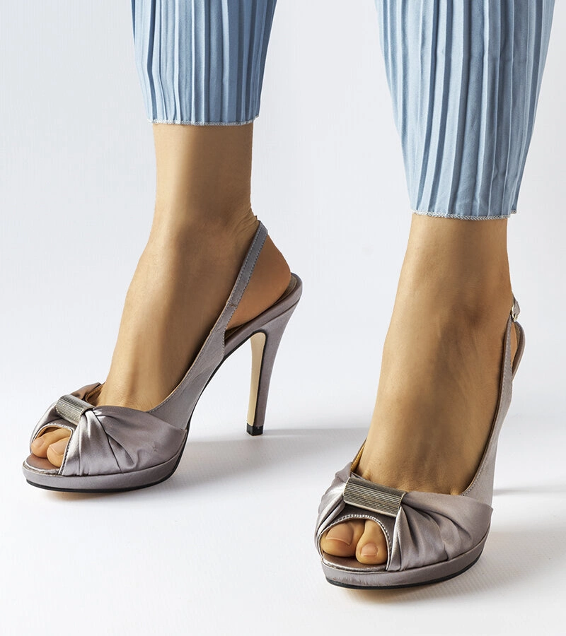 Gemre Sandale stiletto Crispina gri deschis