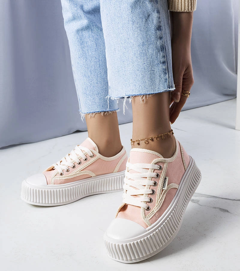 Gemre Black trainers Beat