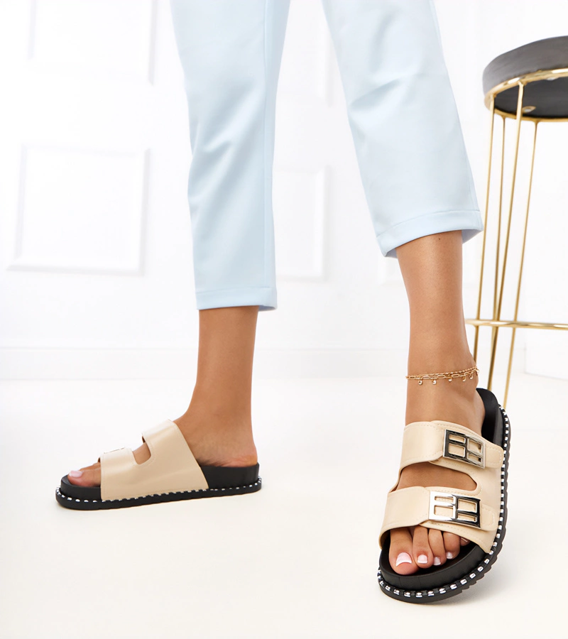 Gemre Saboti bej pe platformă Blau