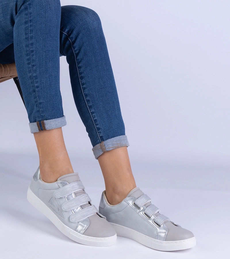 Gemre Adidași argintii de damă cu scai Iriza