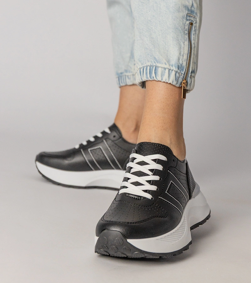 Gemre Adidași sport negri cu inserție argintie Lenkuta