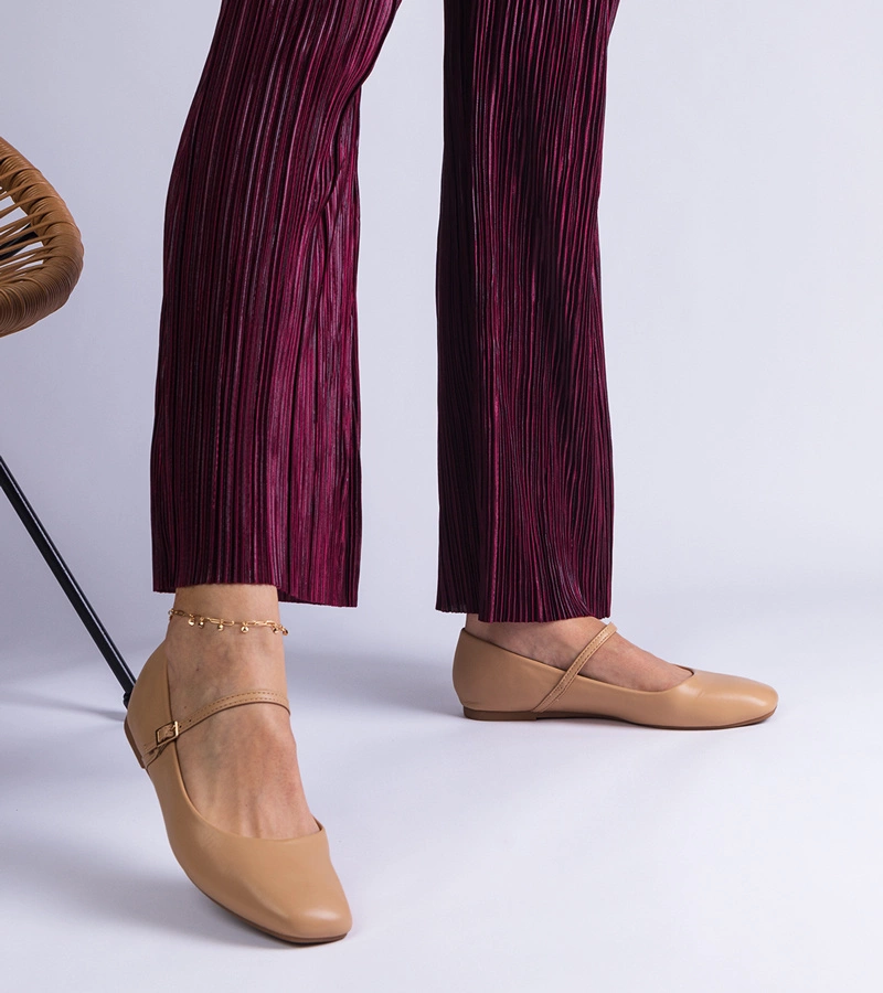 Gemre Balerini bej cu catarame din piele ecologică Camelia