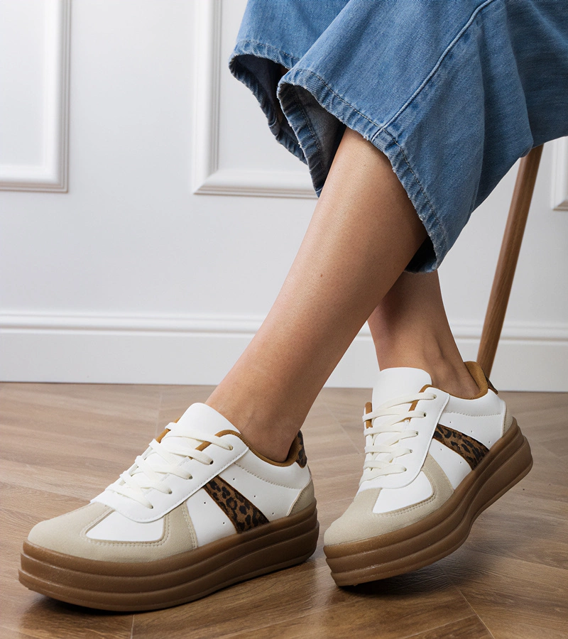 marka niezdefiniowana Adidași damă cu platformă Serila cu imprimeu de panteră