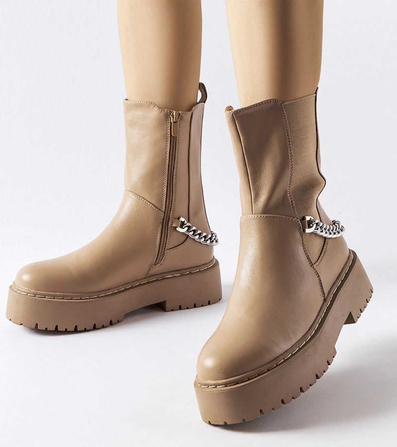 Gemre Beige ankle boots decorated with a chain Guglielmo