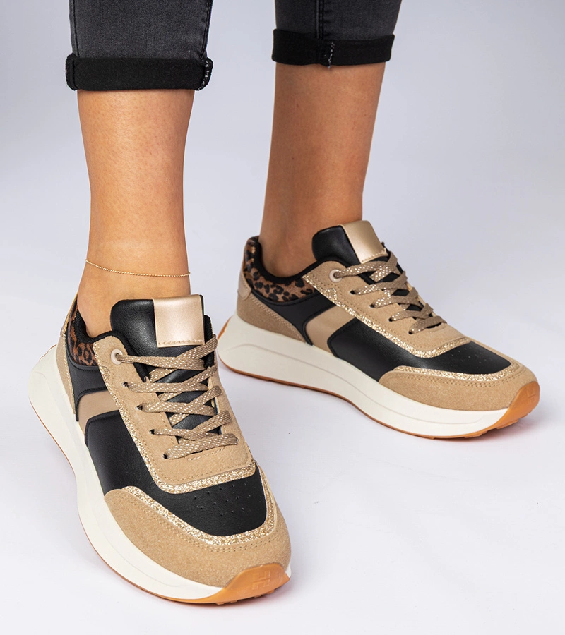 Gemre Adidași negri de damă cu sclipici și cu un model animalier Markuta