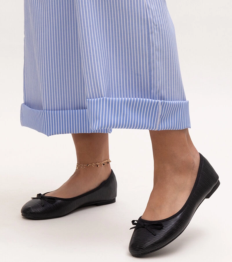 Gemre Black ballet flats with a bow and leather insole Rosaly
