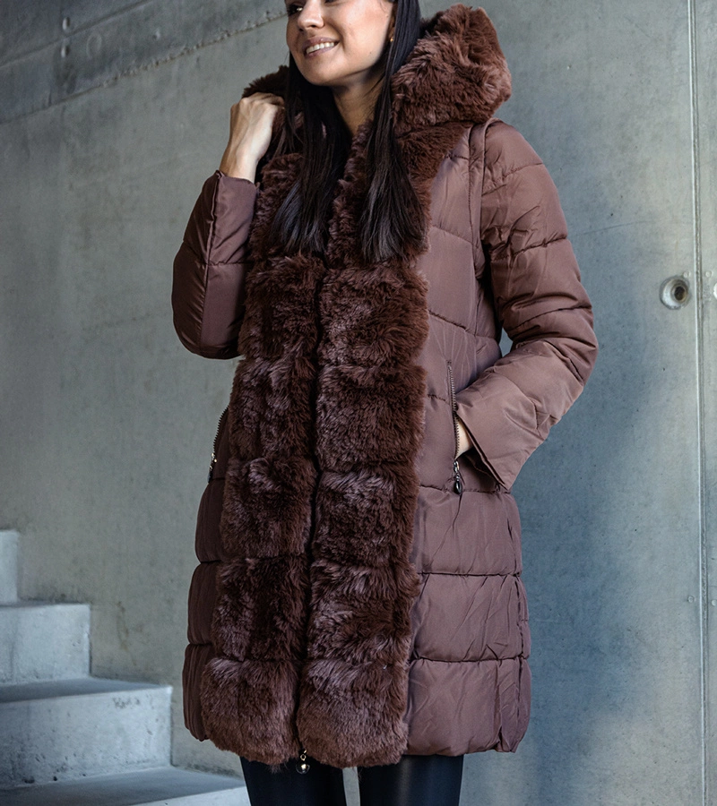 Gemre Brown long quilted jacket with detachable sleeves decorated with fur Louis
