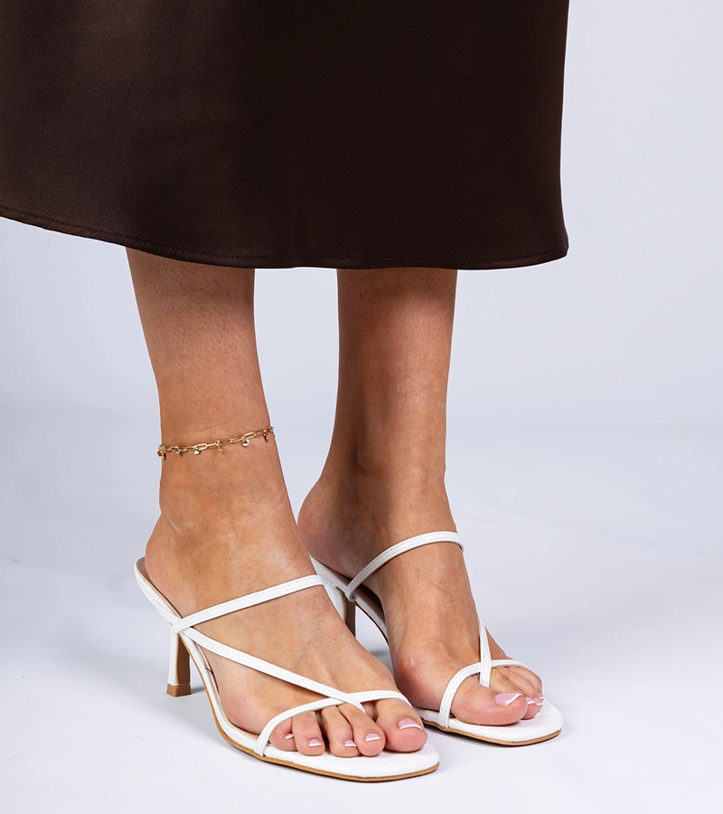 Gemre Kapilon papuci albi eleganți cu toc subțire