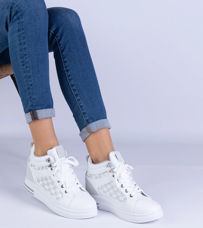 Gemre White trainers Justar
