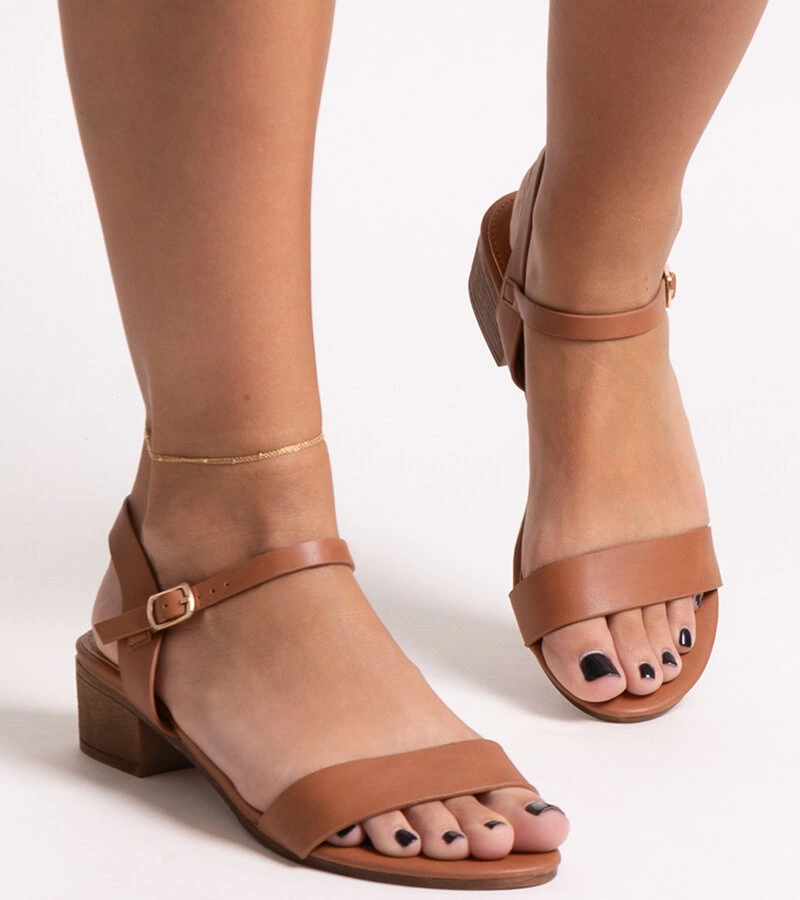 Gemre Black sandals on a block heel Millo