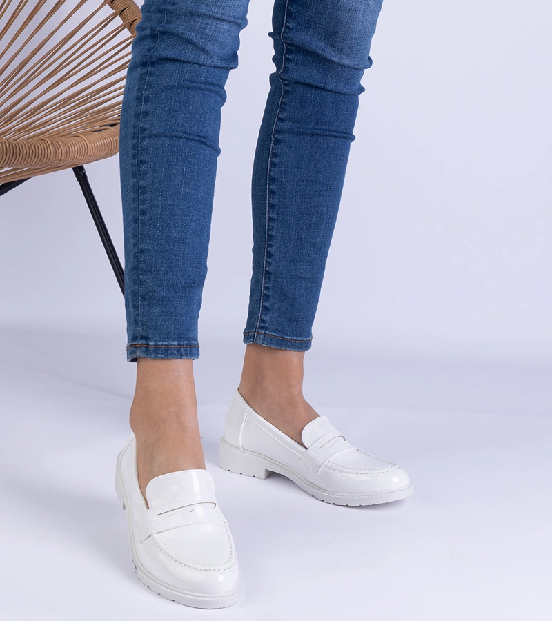 Gemre Pantofi albi lăcuiți pentru femei Eledia