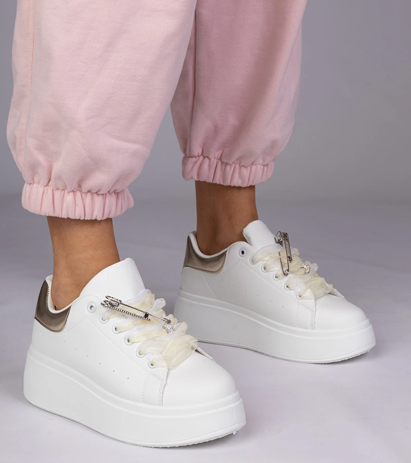 Gemre Adidași albi cu inserție aurie și toc cu zirconii Floura