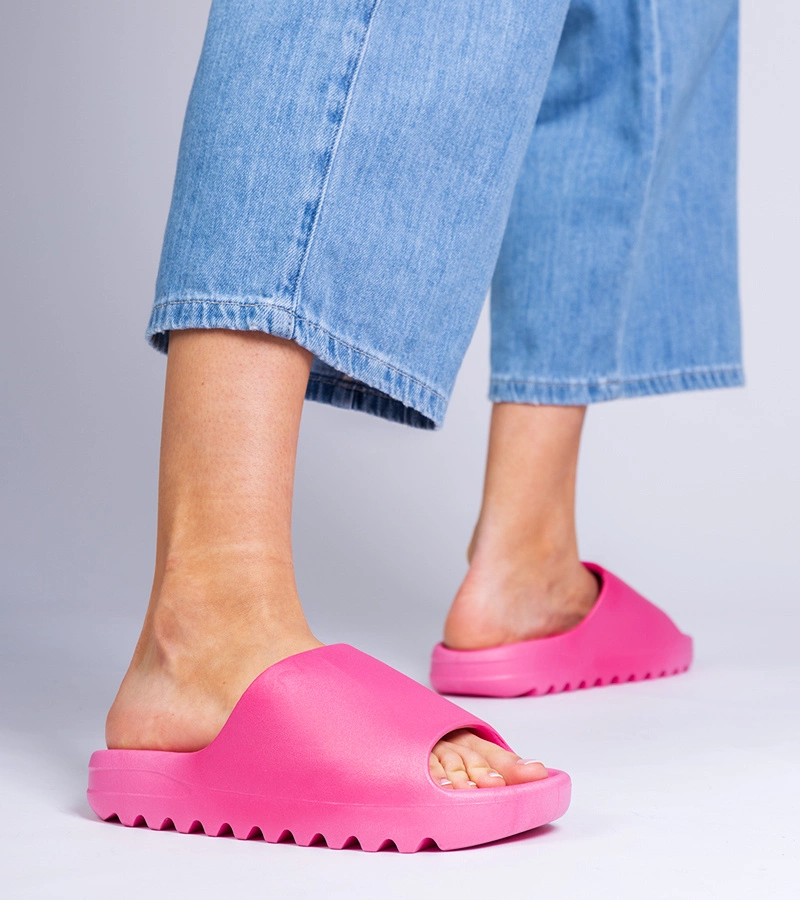 Gemre Fuchsia women&#039;s rubber slides Serrano