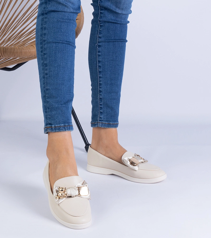 Gemre Mocasini bej cu fundiță și ursuleț auriu Nensi