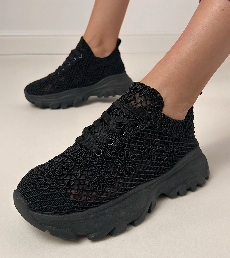 Gemre Adidași negri perforați pe platformă Brokes