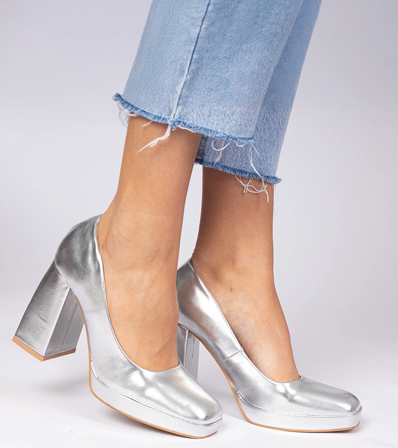 Gemre Pantofi argintii cu toc gros și vârf pătrat Irenois