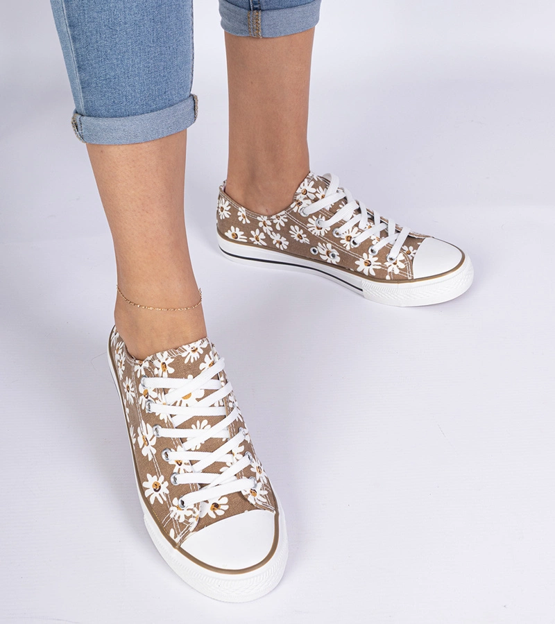 Gemre Teniși maro de damă din material cu floricele Lazates