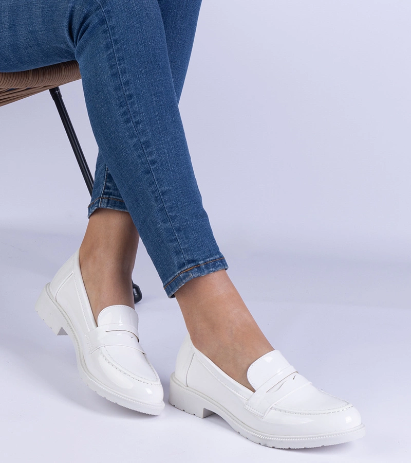 Gemre Pantofi albi lăcuiți pentru femei Eledia