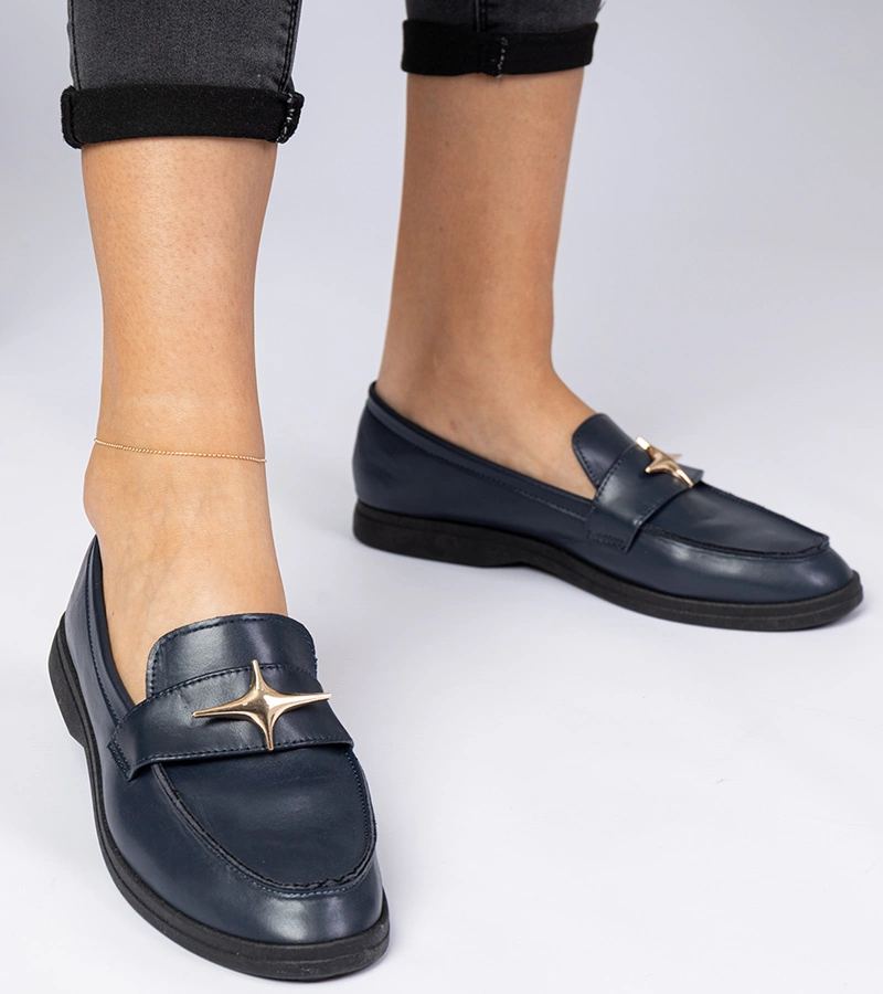 Gemre Mocasini de damă bleumarin cu ornament auriu Senna