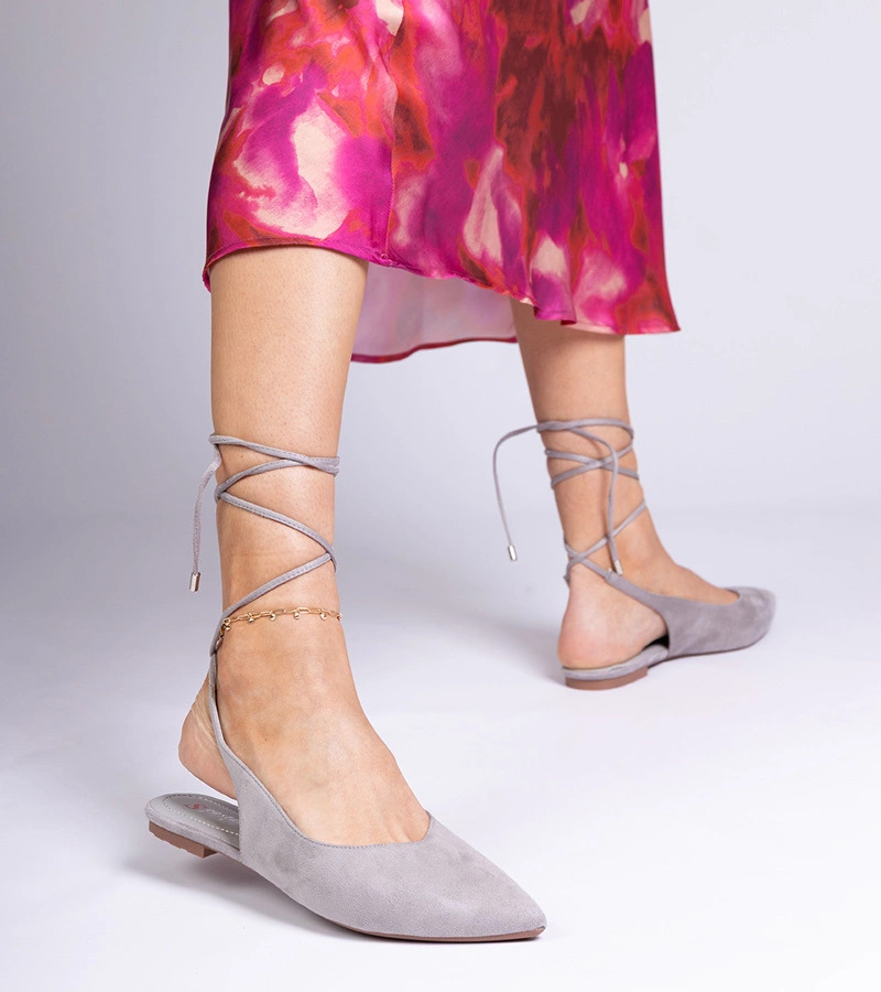 Gemre Pantofi gri cu toc jos legați la gleznă Karlioz