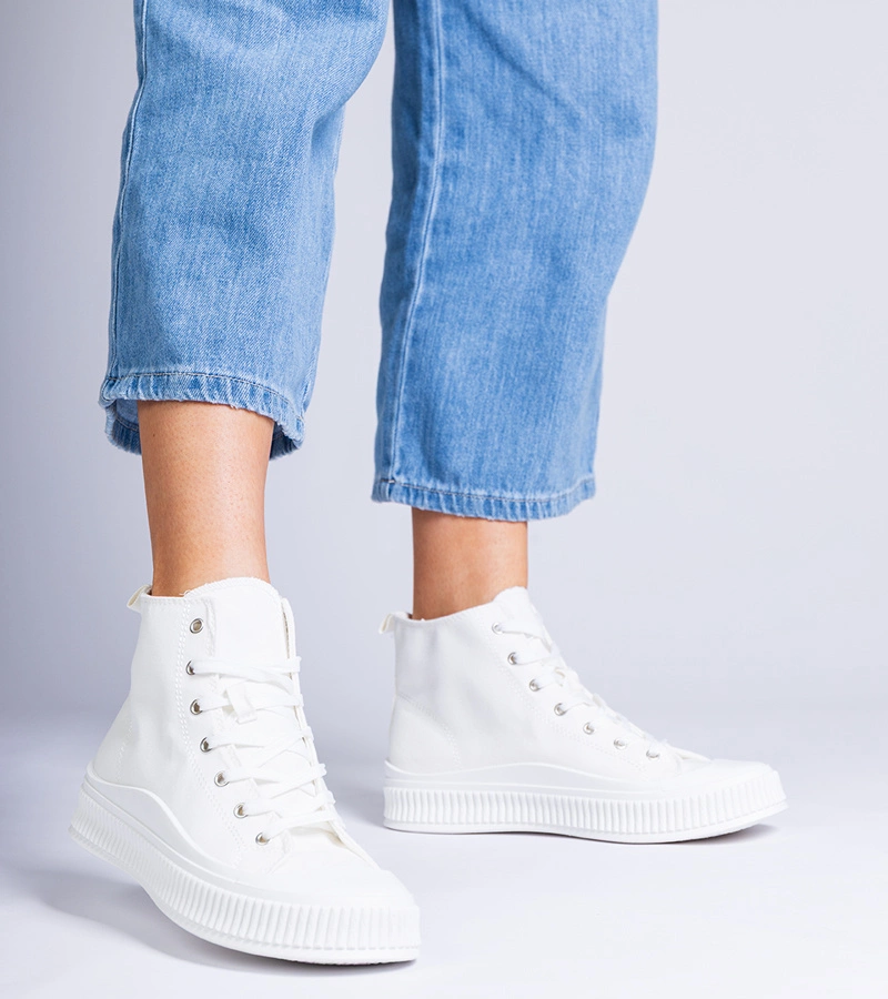 Gemre Black trainers Beat
