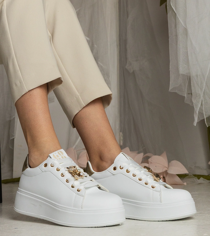 Gemre Adidași damă alb-aurii decorați cu pietre Sarena