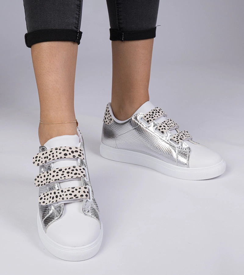 Gemre Sneakerși argintii cu finisaj animal print cu arici Astrala
