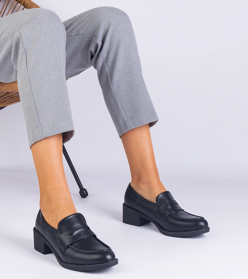 Gemre Pantofi negri de damă din piele ecologică cu toc jos Astrelia