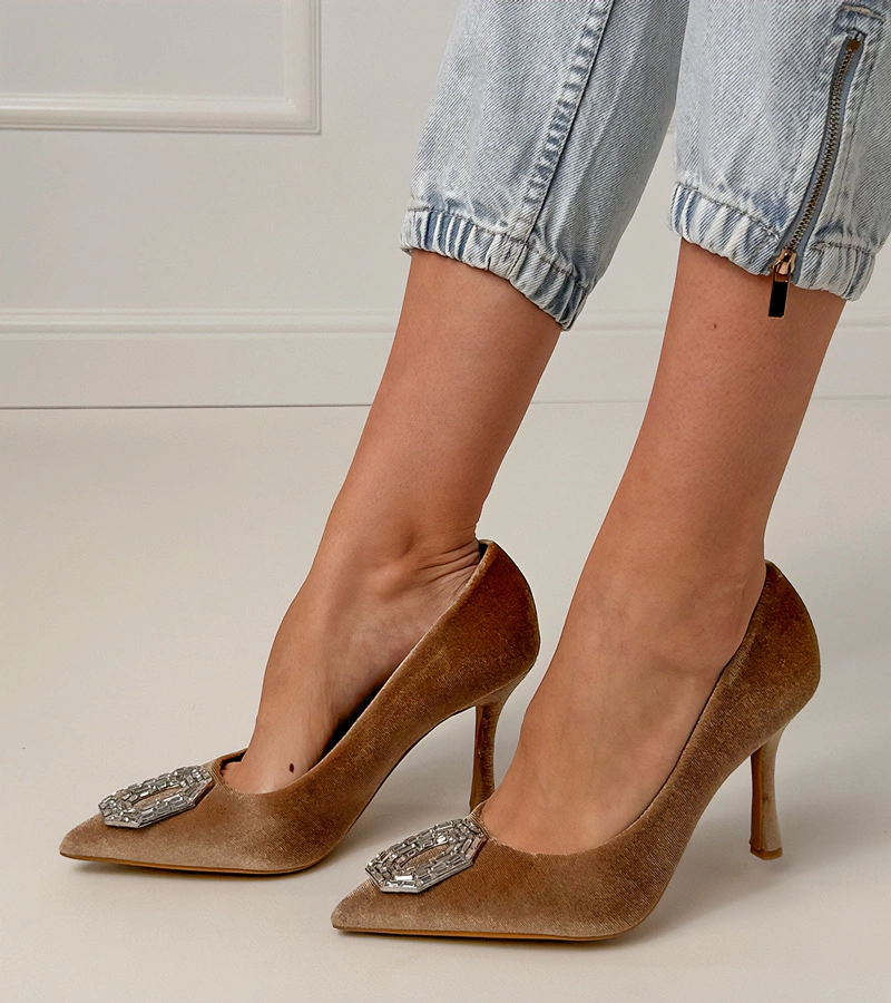 marka niezdefiniowana Pantofi stiletto maro cu pietre strălucitoare Eleda