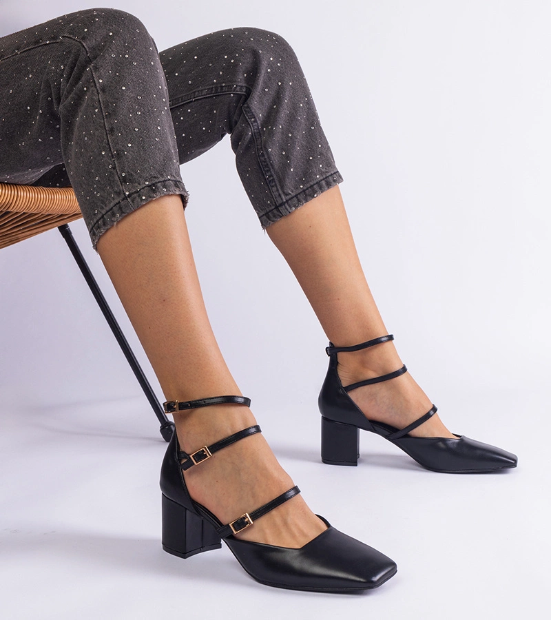 Gemre Pantofi negri cu toc gros și catarame Eridana