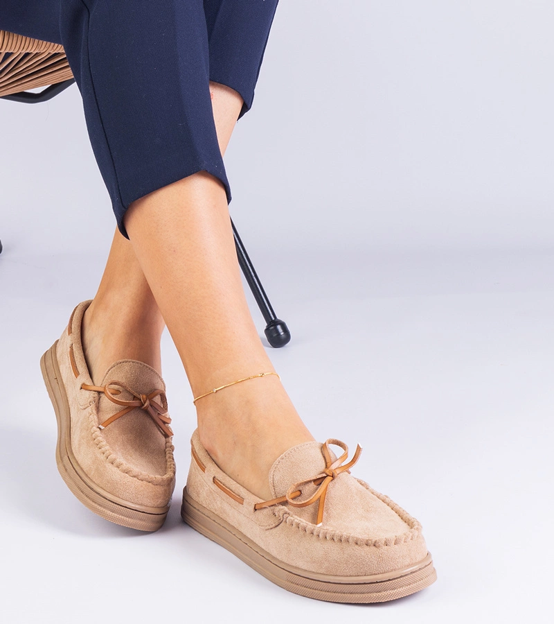 Gemre Mocasini bej pentru femei din piele ecologică întoarsă cu fundă Sarina