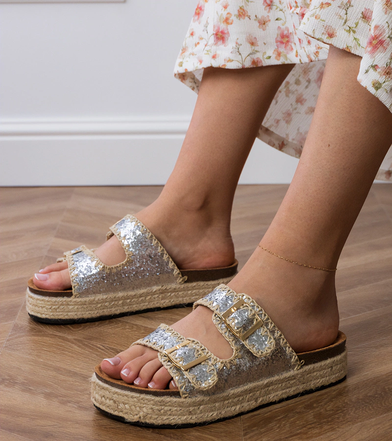 Gemre Silver espadrille sandals with buckles Induri