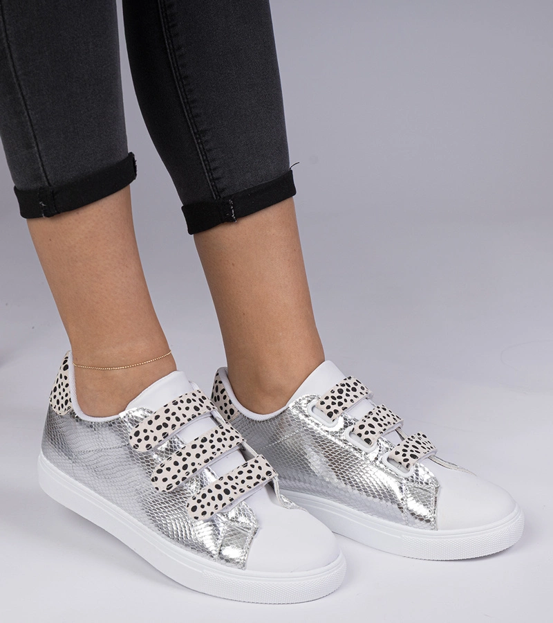 Gemre Sneakerși argintii cu finisaj animal print cu arici Astrala