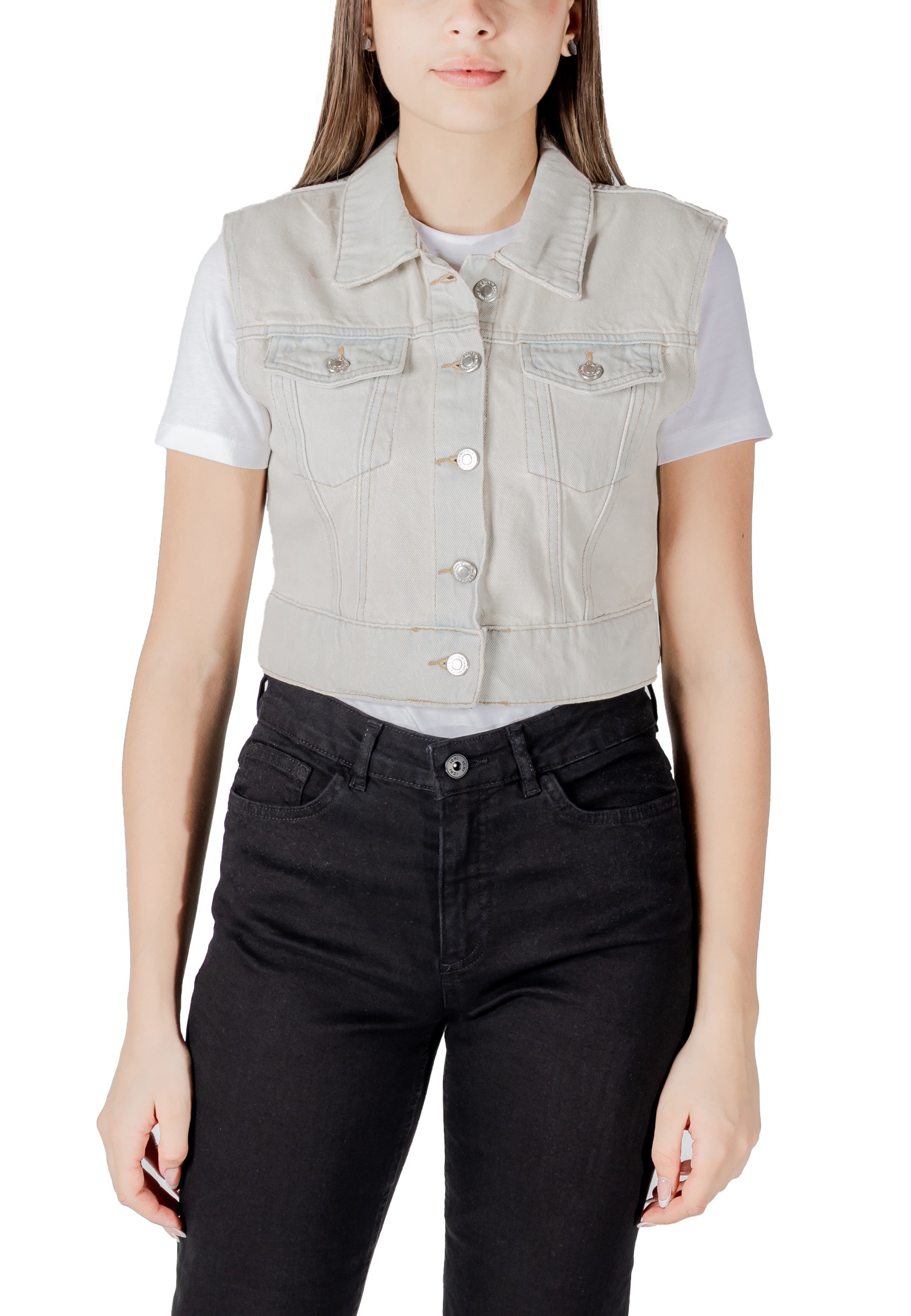 Само дънкова жилетка