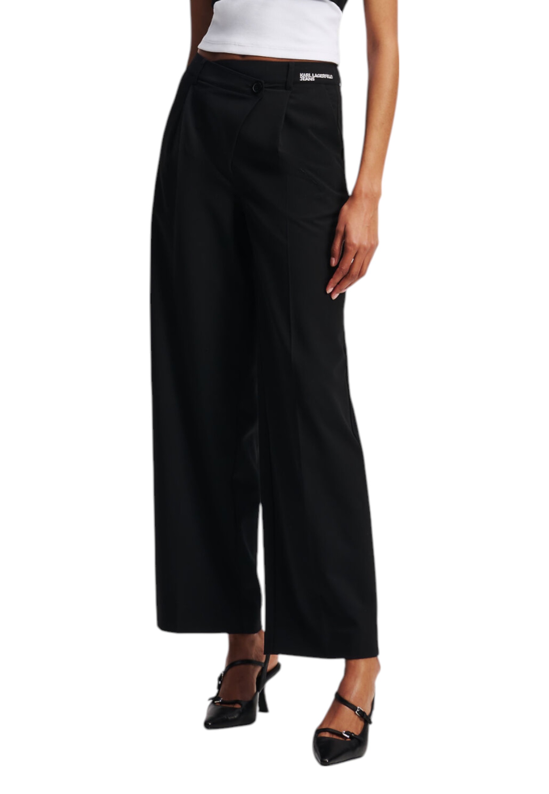 Черни панталони на Карл Лагерфелд