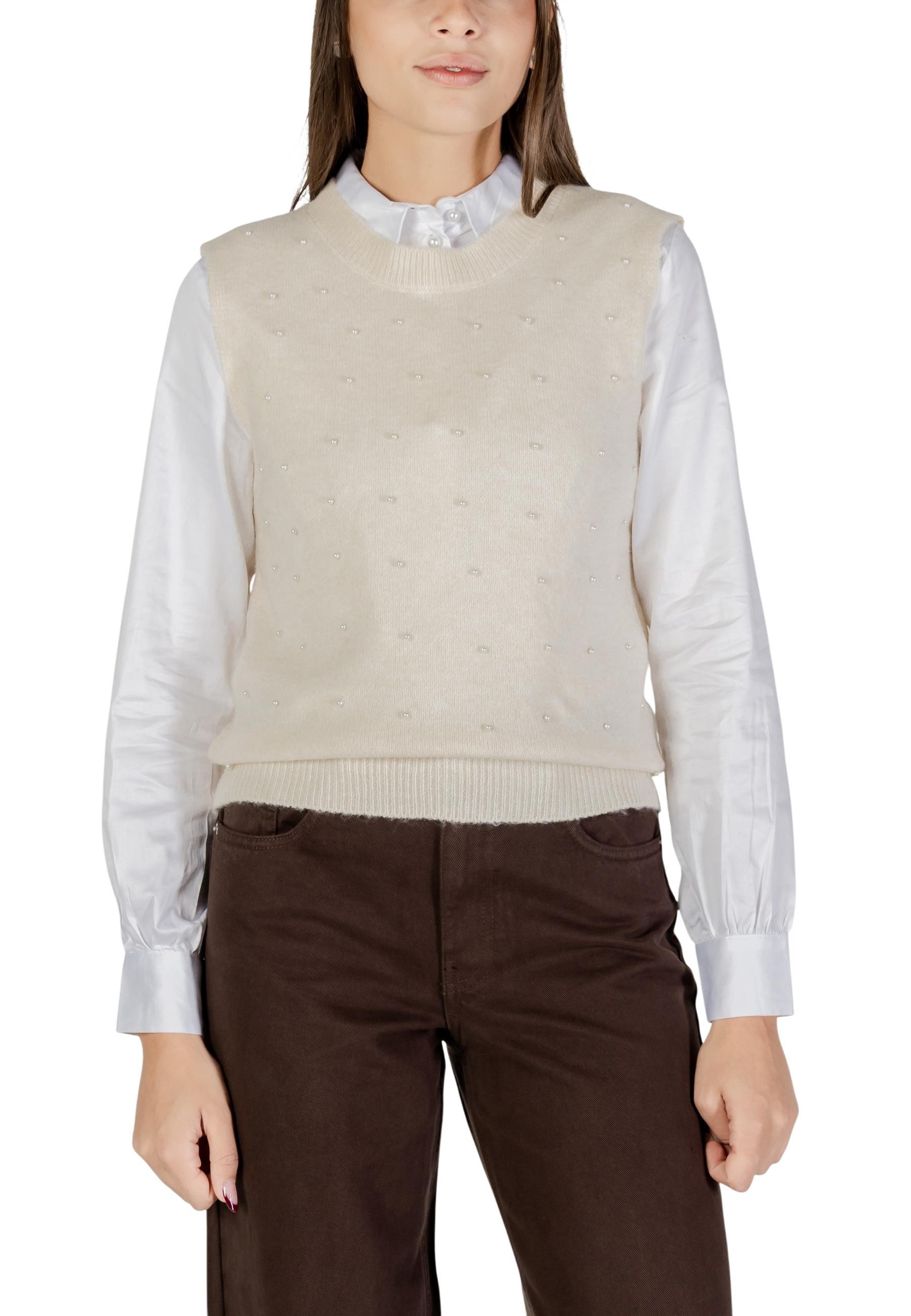 Béžový dámský svetr bez rukávů