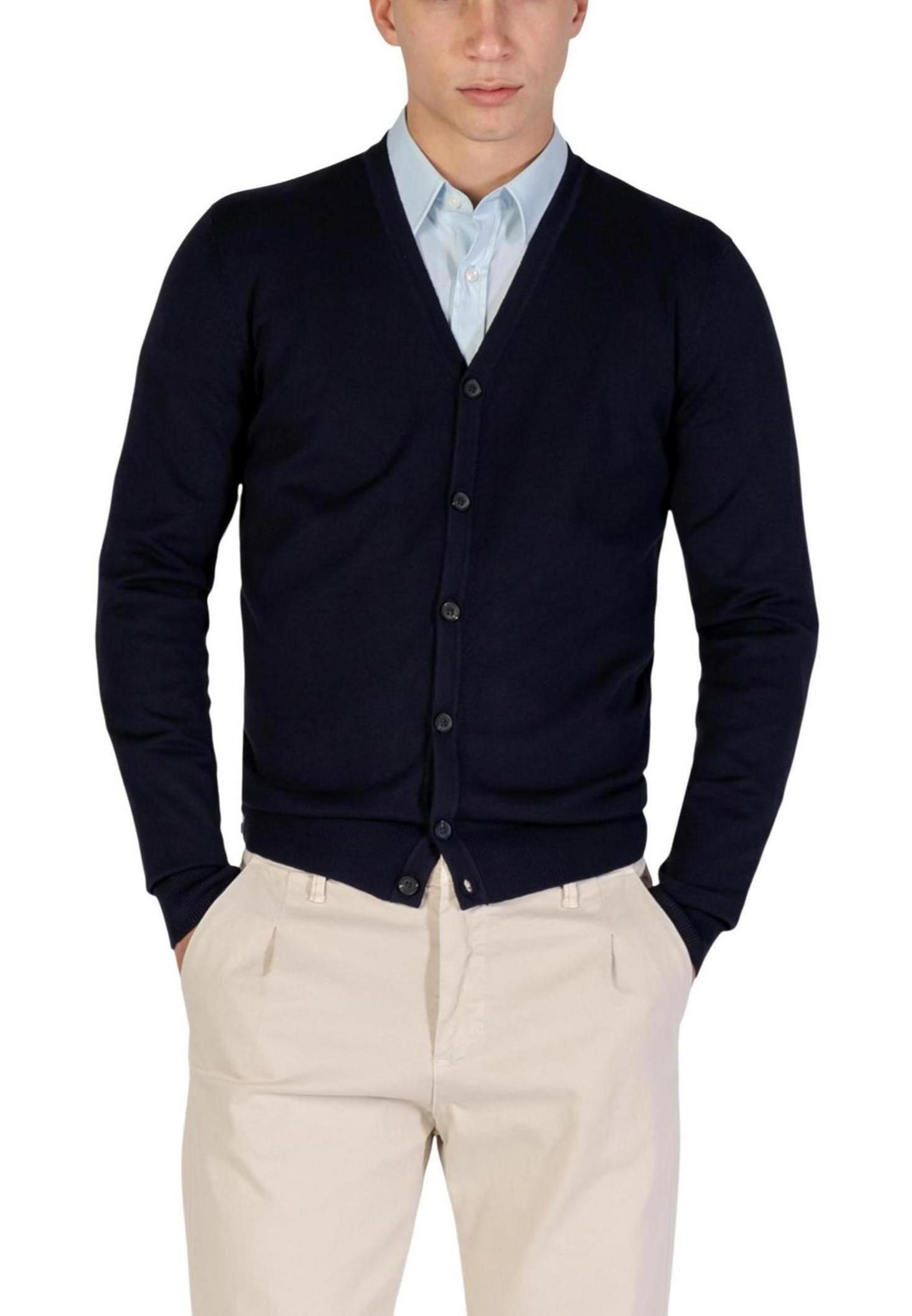 Pánsky kardigan s výstrihom do V