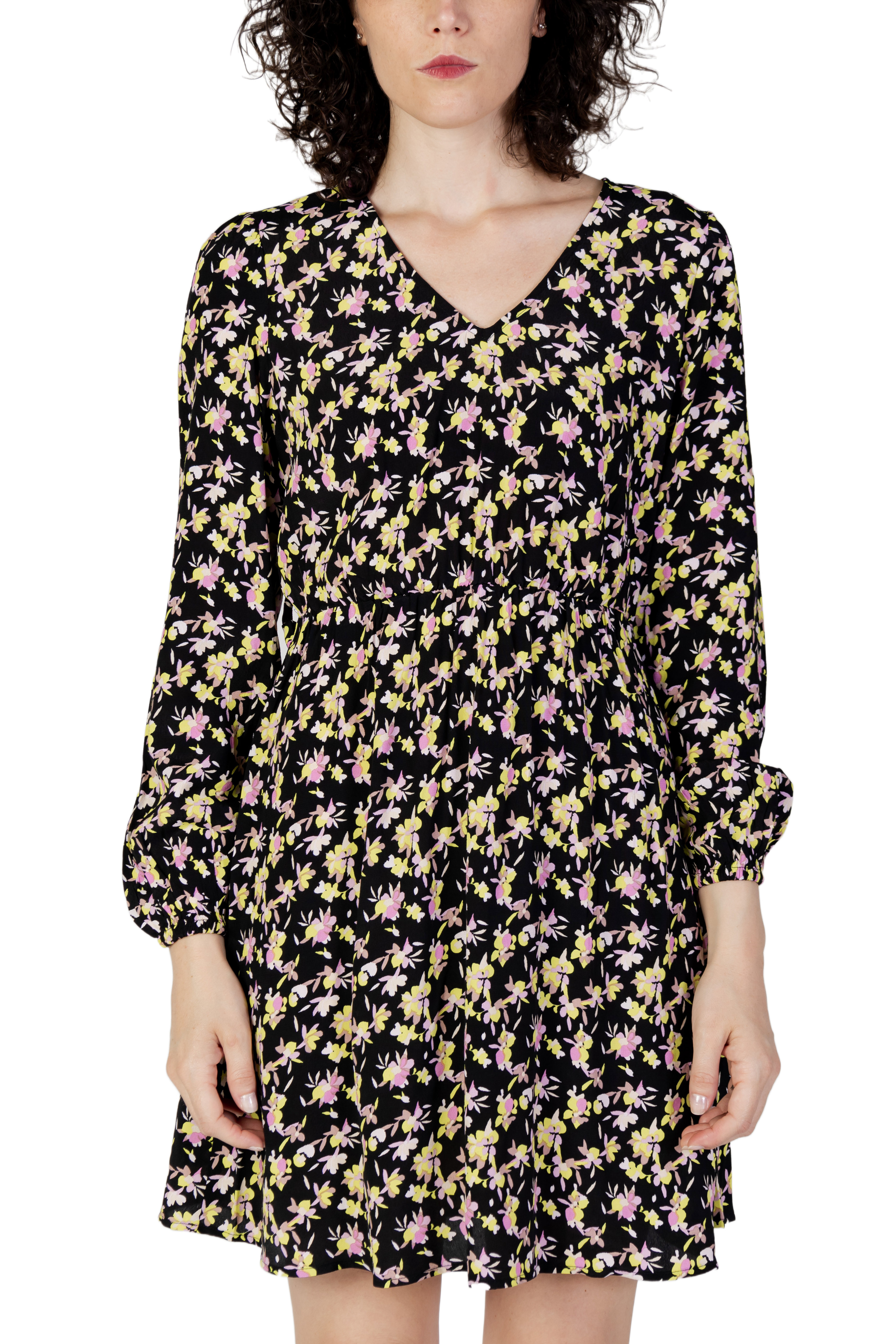 Květinové šaty s dlouhým rukávem