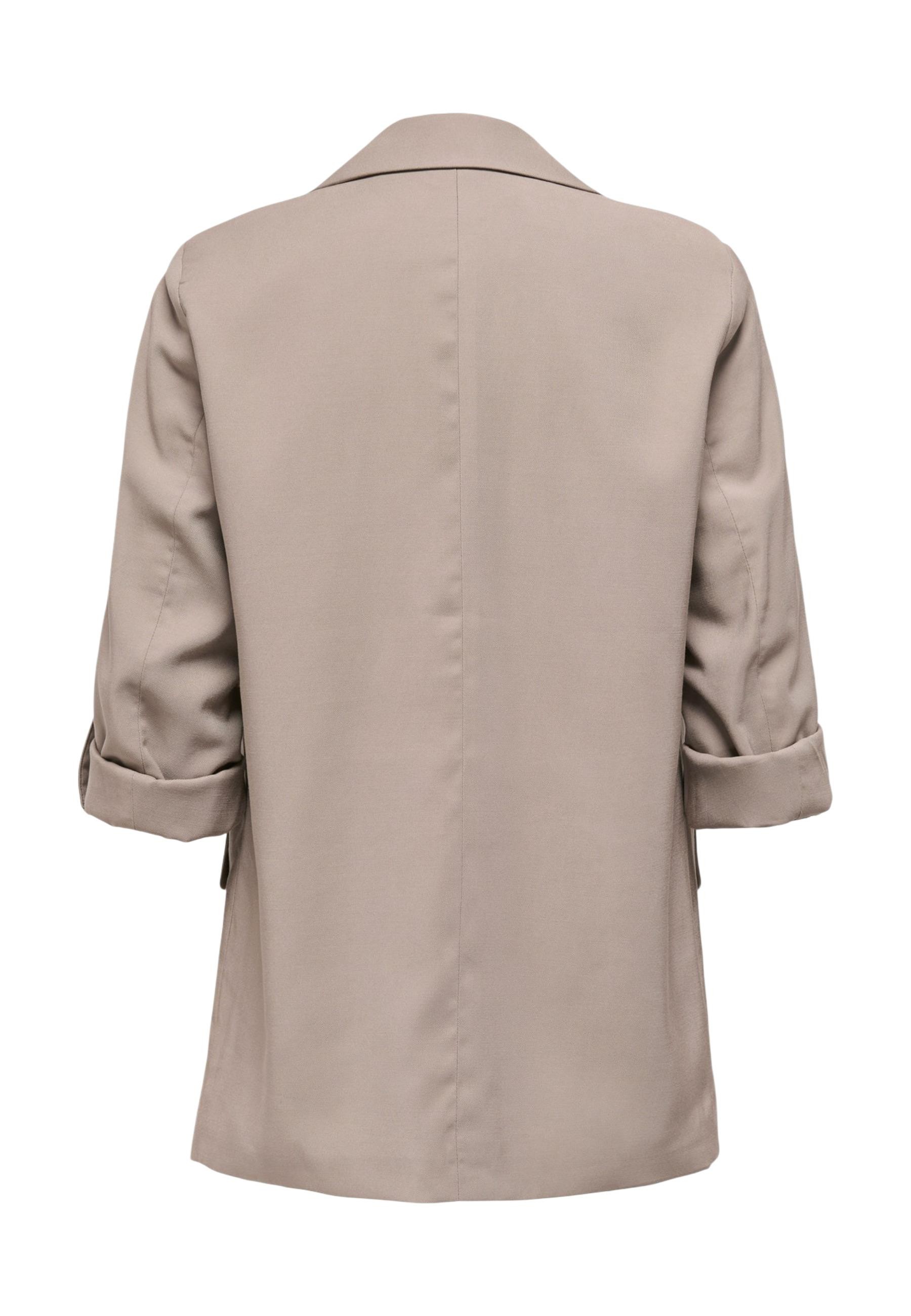 Само дамски жилетки