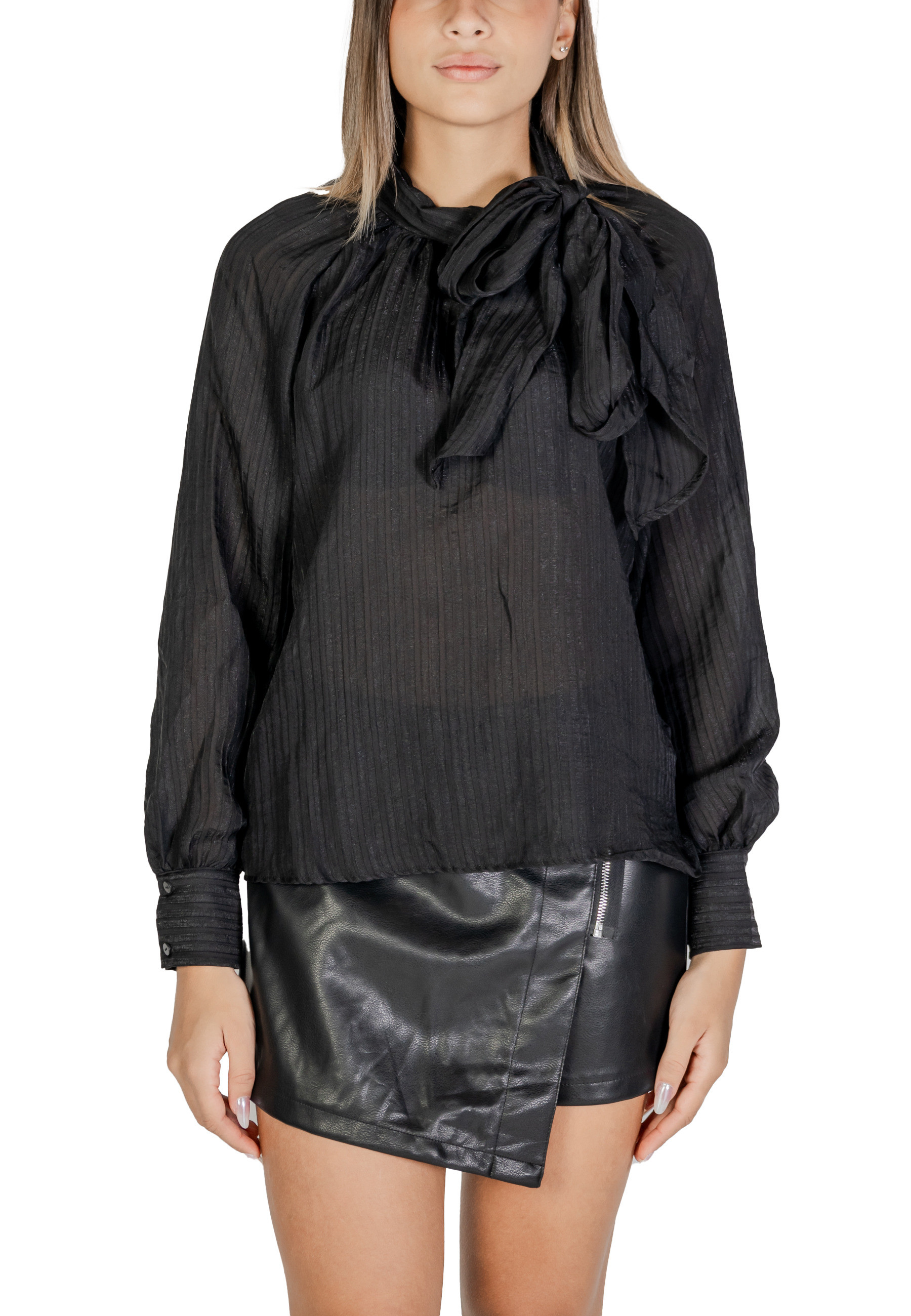 Černá halenka Jacqueline De Yong