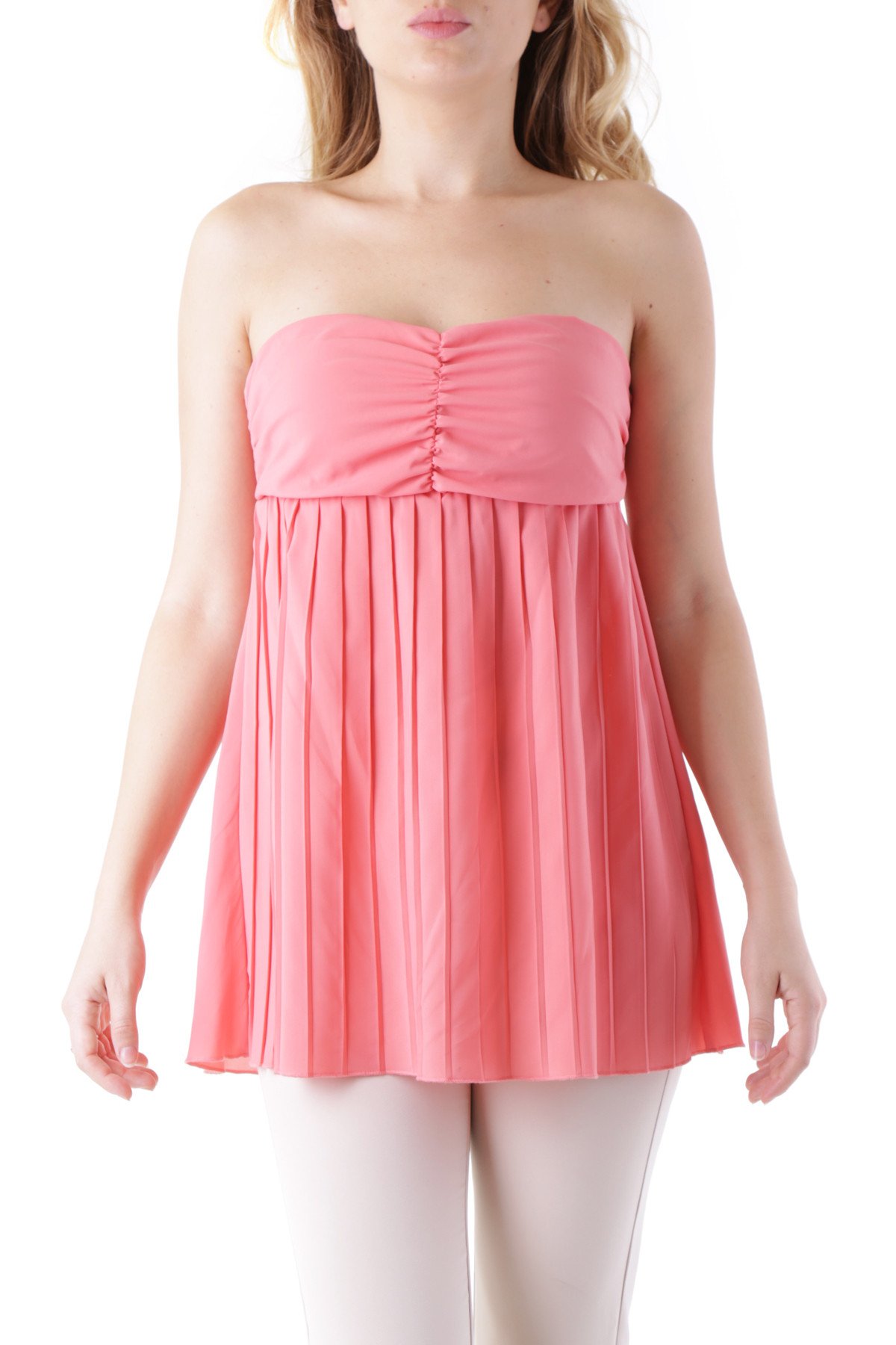 Розов топ без ръкави на Кристина Гавиоли