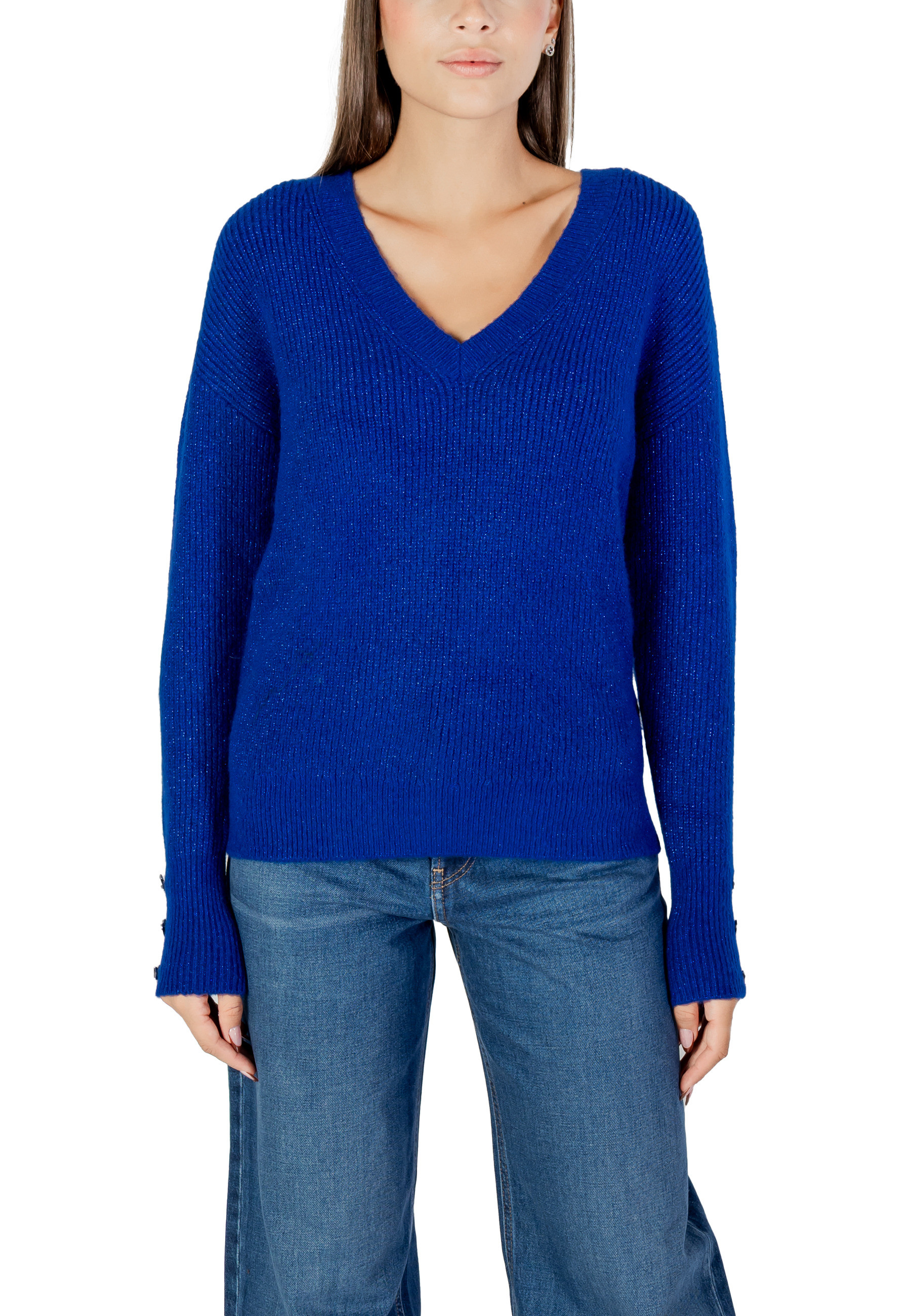 Modrý svetr s výstřihem do V