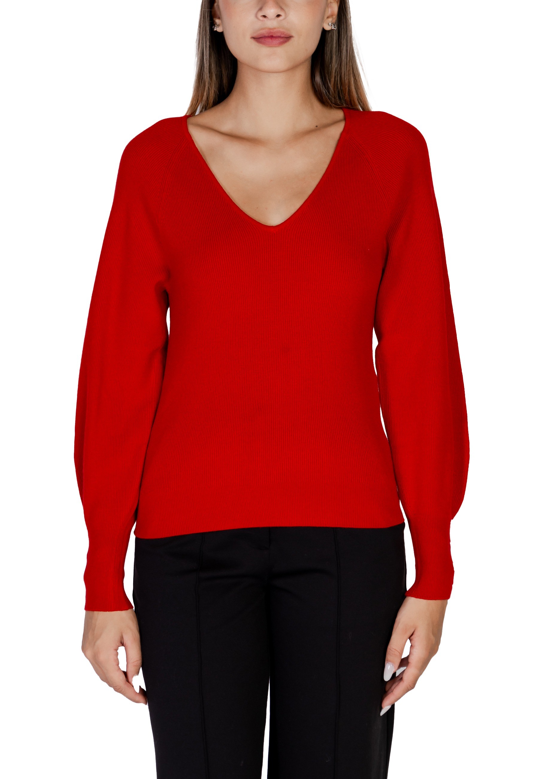 Červený sveter s výstrihom do V