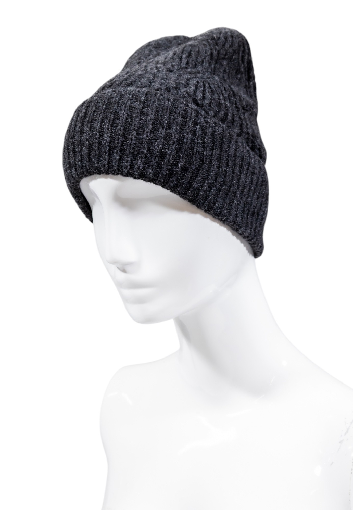 Само дамска шапка