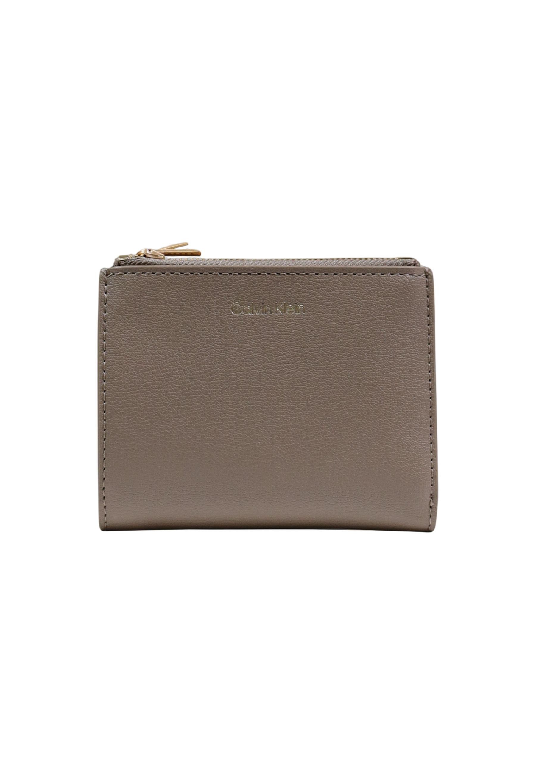 Дамски портфейл Calvin Klein