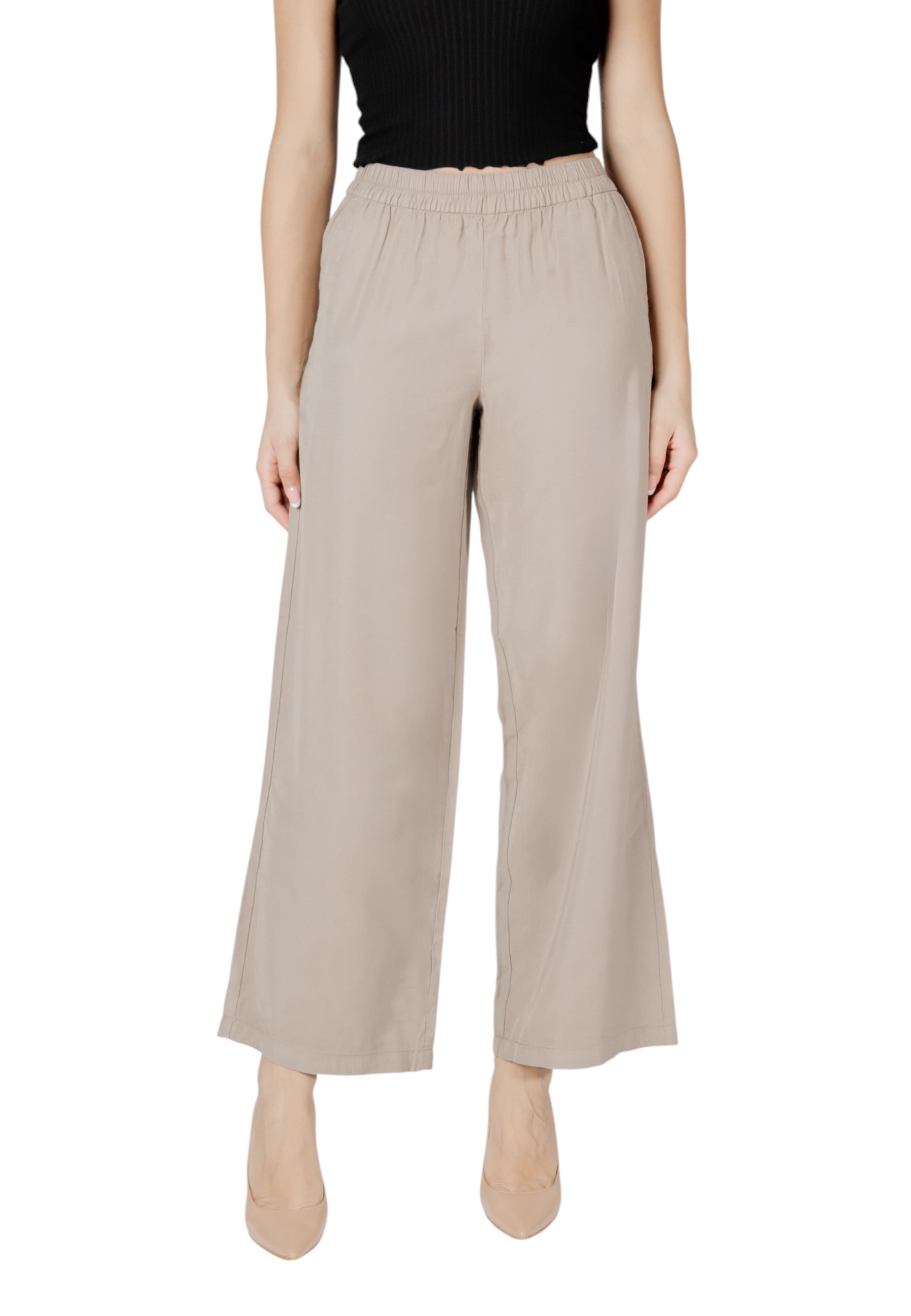 Само дамски панталони